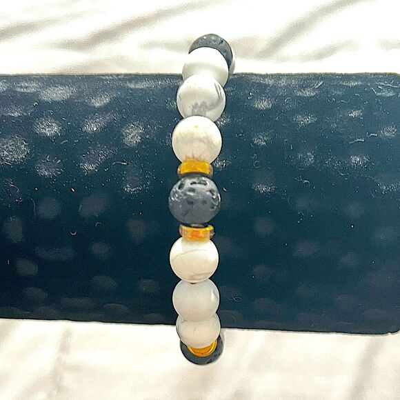 White Marble Howlite & Black Lava Handmade Beaded Bracelet - Picture 2 of 5